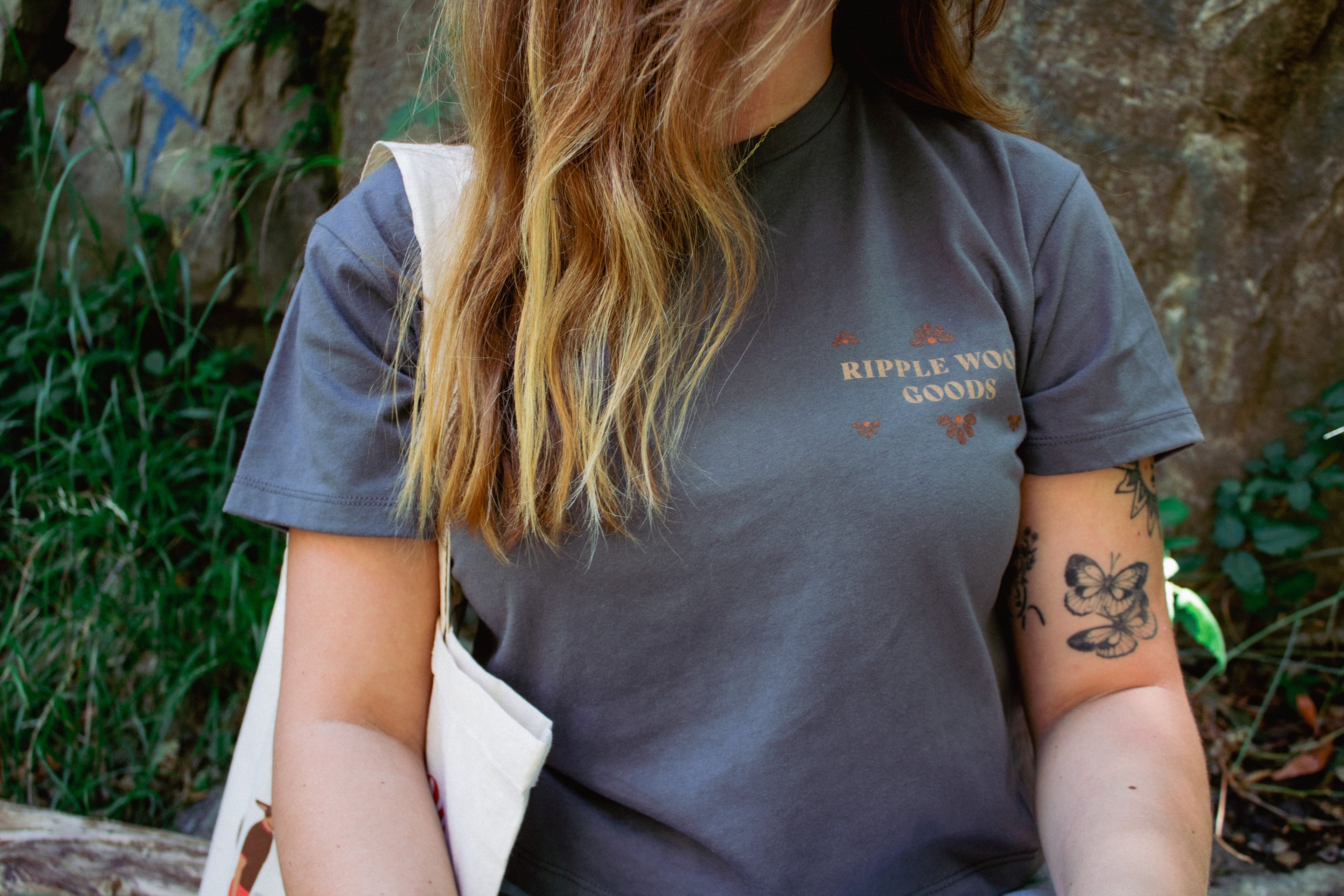 Waves & Boots Women's Crop Tee - Ash